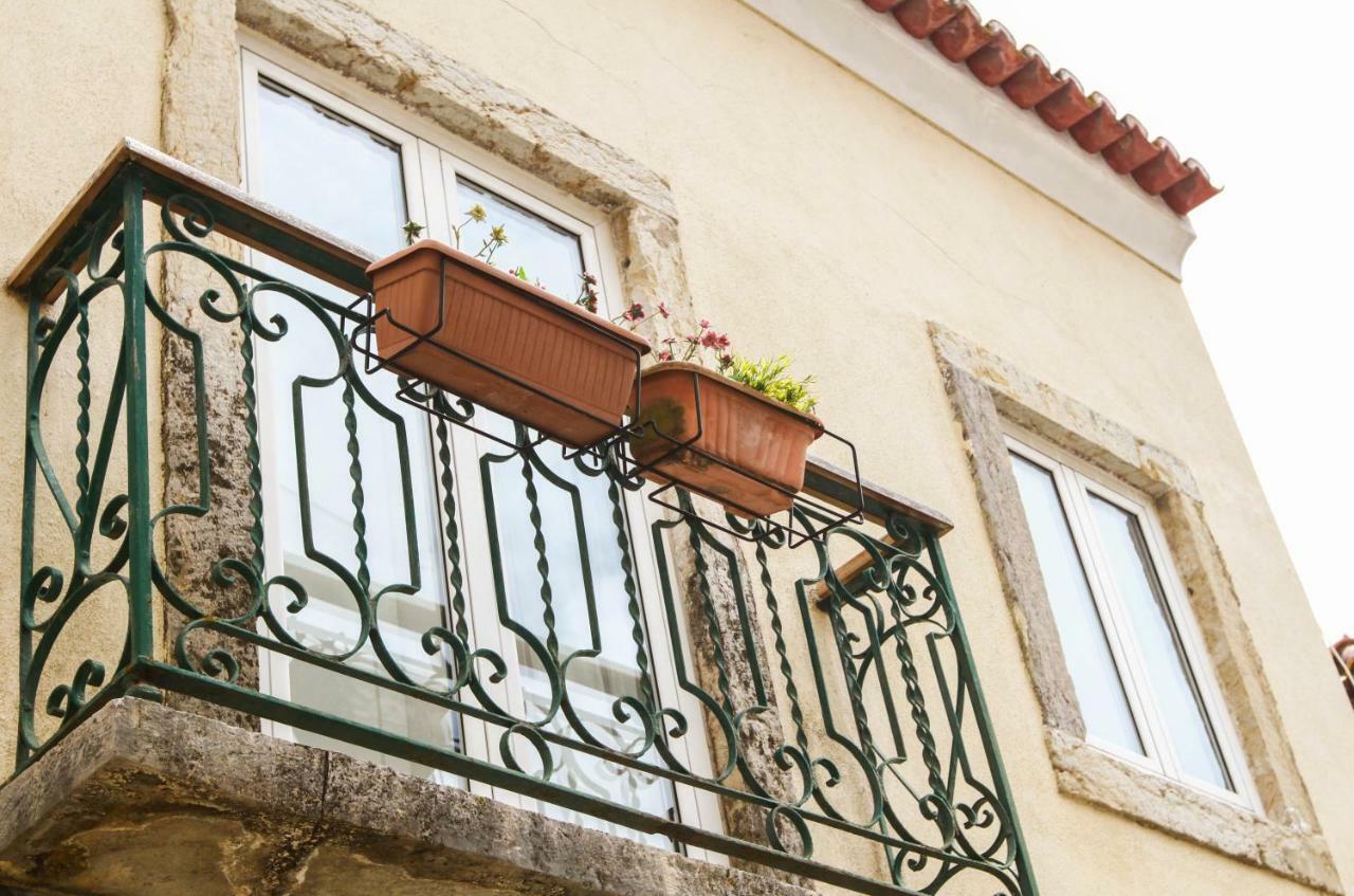 Cozy And Spacious Apartment In Graca, Lisboa Exteriör bild